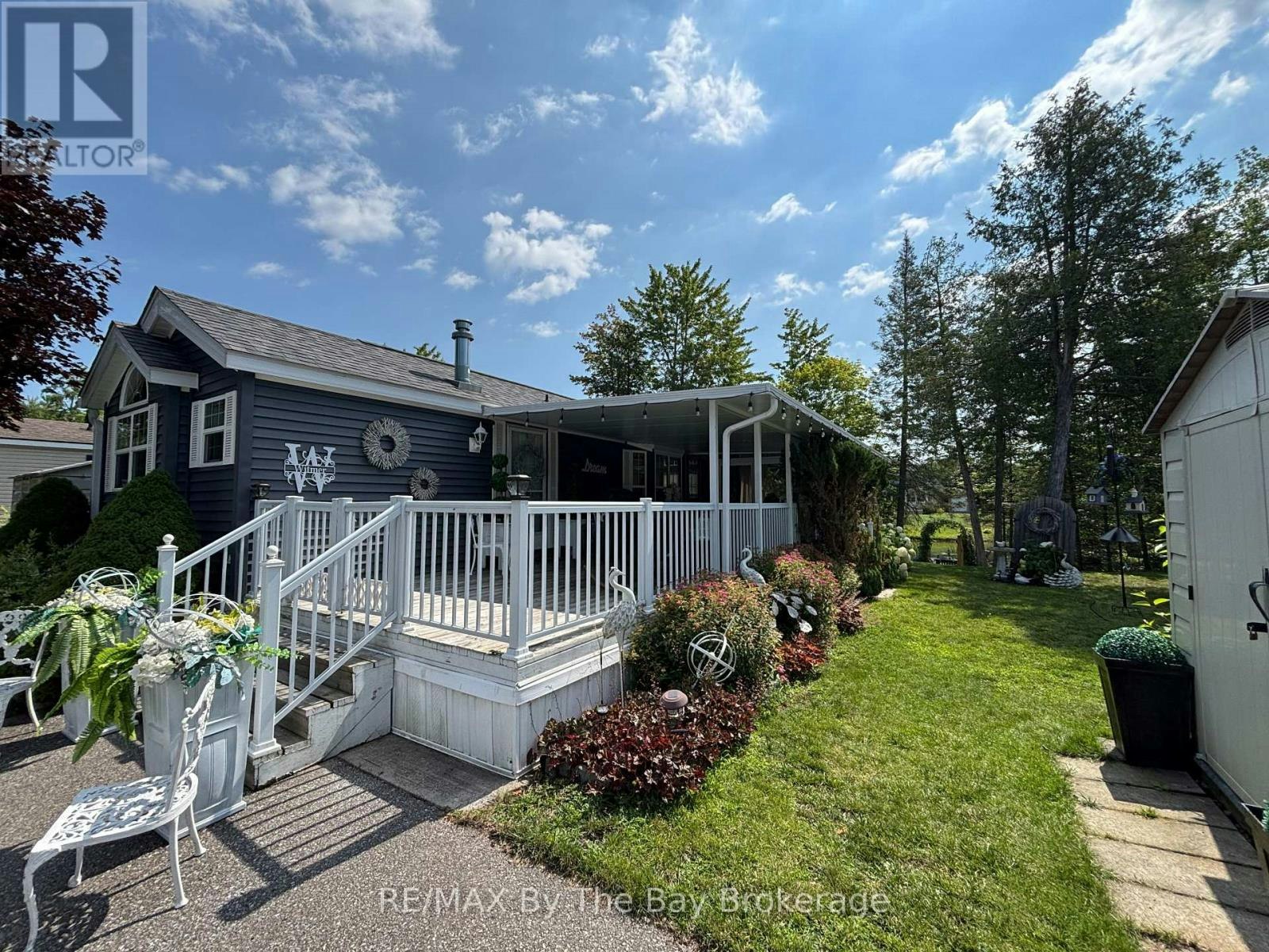 9 White Pines Trail, Wasaga Beach, ON, L9Z 1X7