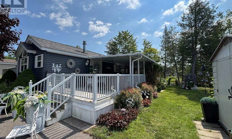 9 White Pines Trail