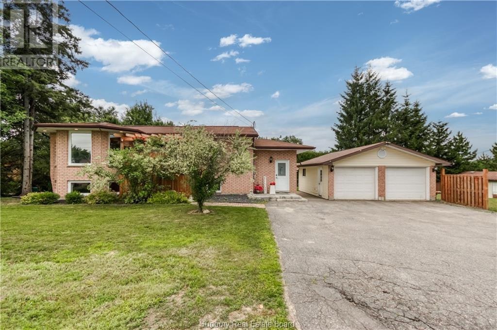1825 Mccrea Heights Avenue, Greater Sudbury, ON, P3N 1M5