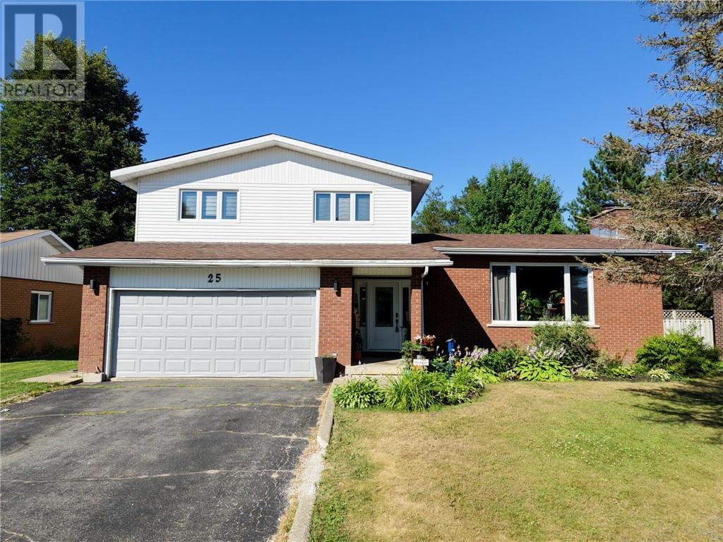 25 Goodman Avenue, Espanola, ON, P5E 1A5