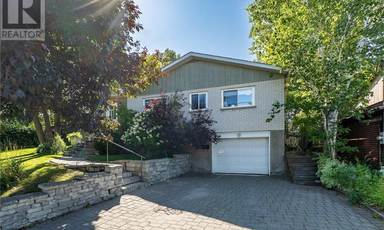 51 Maki Avenue