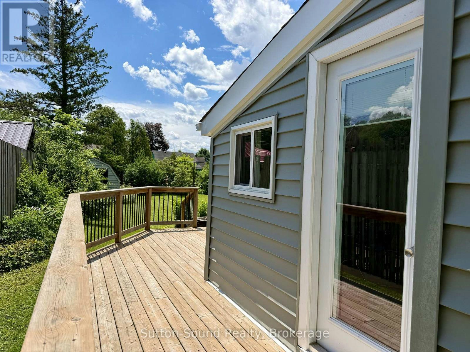 785 7th Street E, Owen Sound, ON, N4K 1J8 - 21