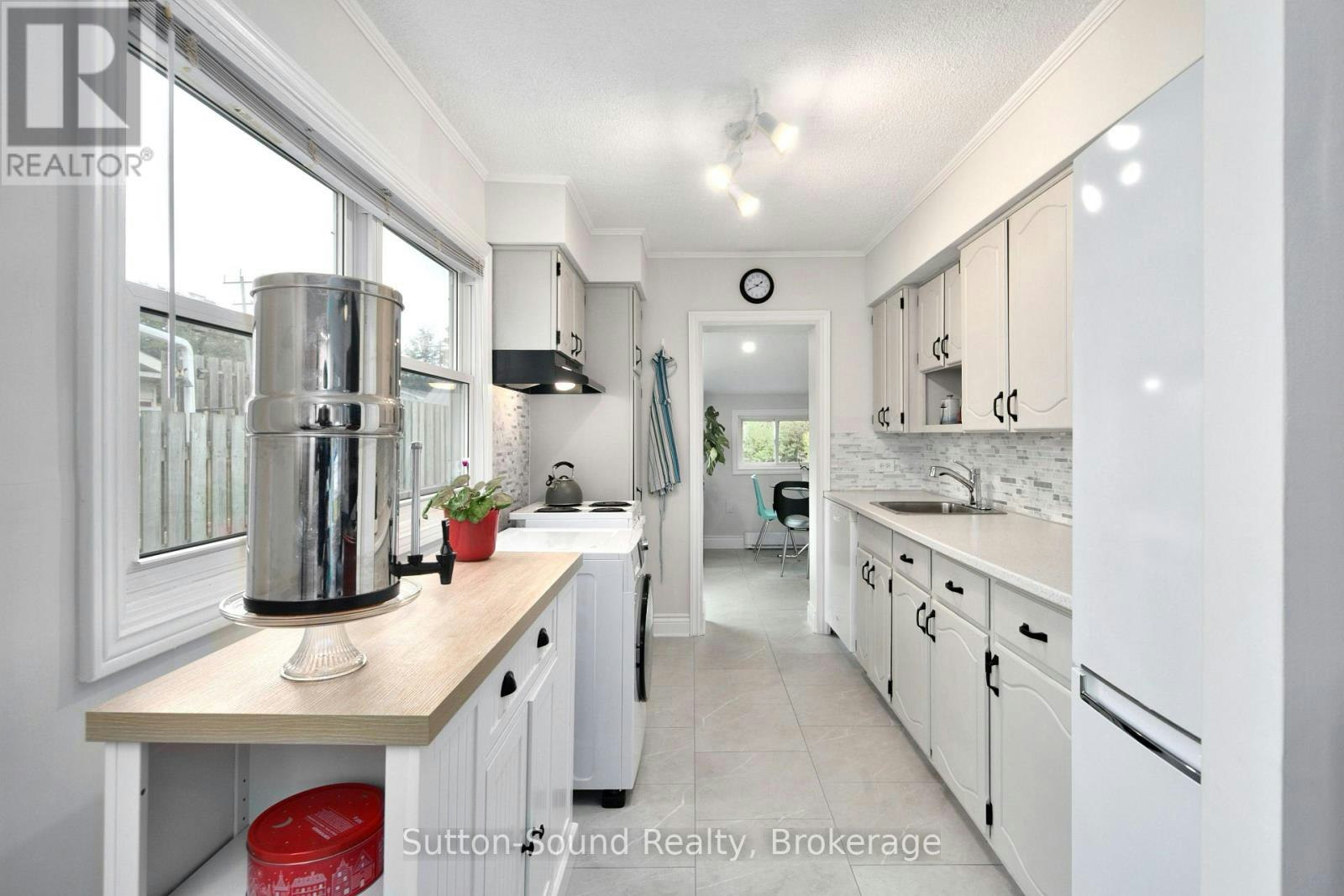 785 7th Street E, Owen Sound, ON, N4K 1J8 - 9