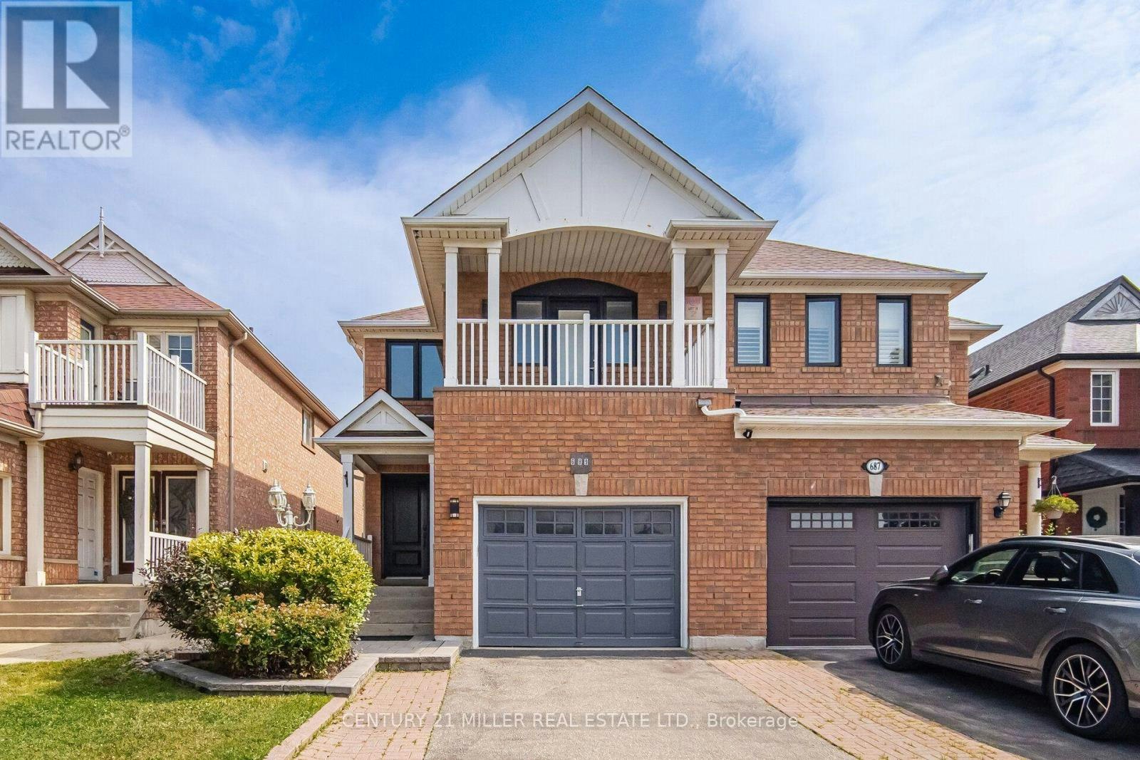 689 Macbeth Heights, Mississauga, ON, L5W 1E5