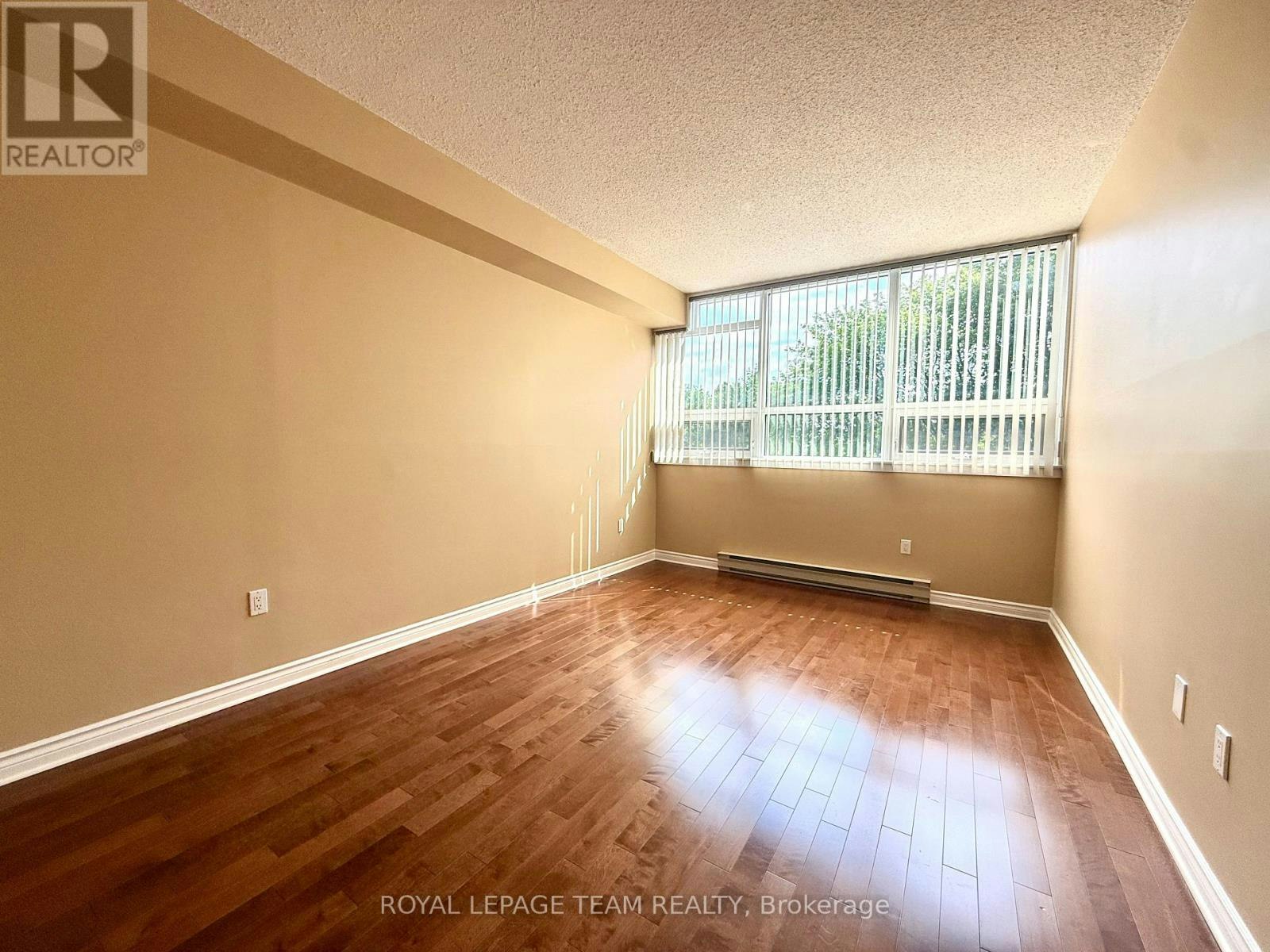 205-1480 Riverside Drive, Ottawa, ON, K1G 5H2 - 15