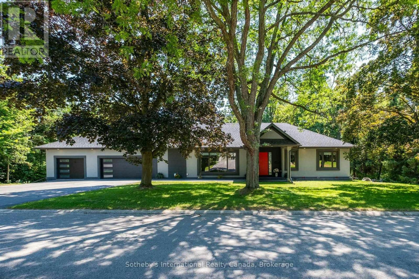 1 Gaywood Gardens, Brantford, ON, N3T 5J7