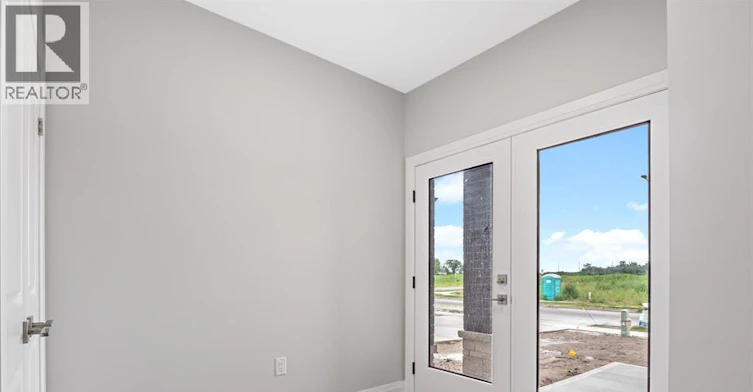 113 Eagle Street, Leamington, ON, N8H 0G5 - 2