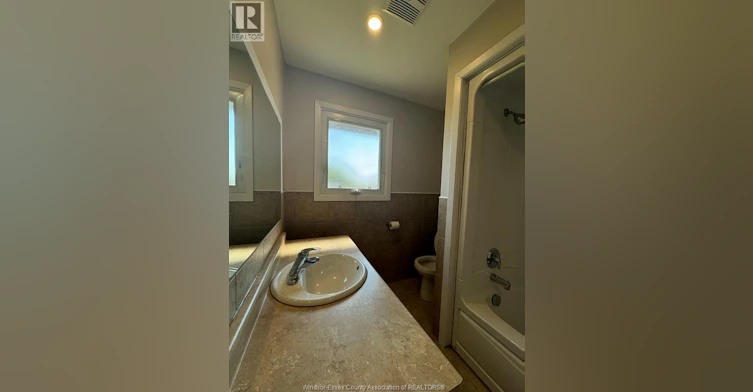 1860 Service Road, Kingsville, ON, N0P 2G0 - 12
