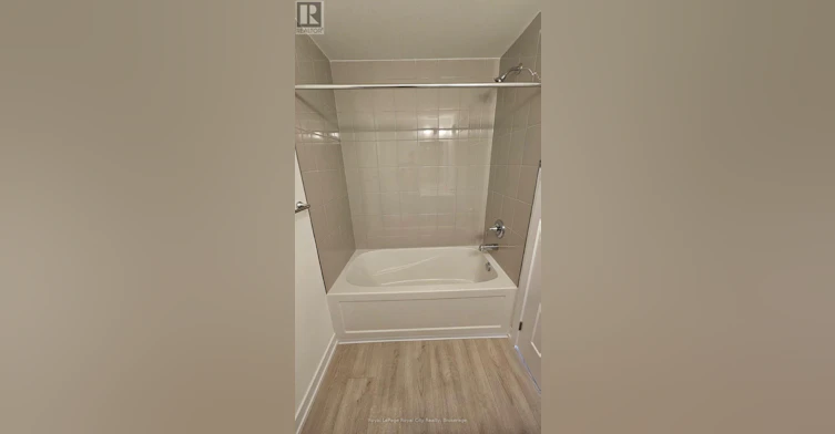 60-42 Lowes Road W, Guelph, ON, N1G 0H6 - 9