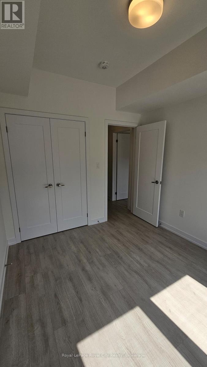 60-42 Lowes Road W, Guelph, ON, N1G 0H6 - 11
