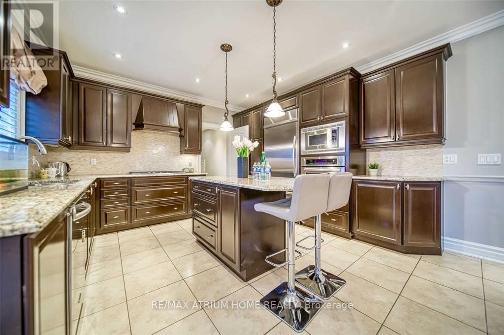 18 Soleil Boulevard, Aurora, ON, L4G 0H4 - 5