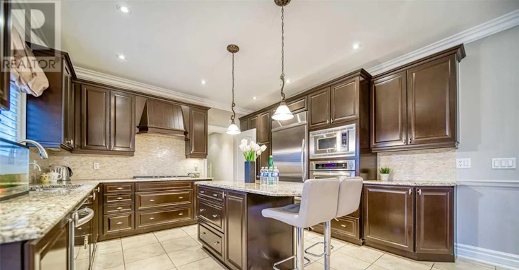 18 Soleil Boulevard, Aurora, ON, L4G 0H4 - 5