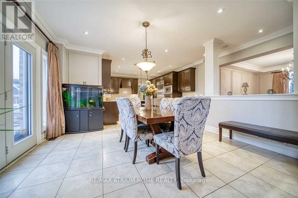 18 Soleil Boulevard, Aurora, ON, L4G 0H4 - 7