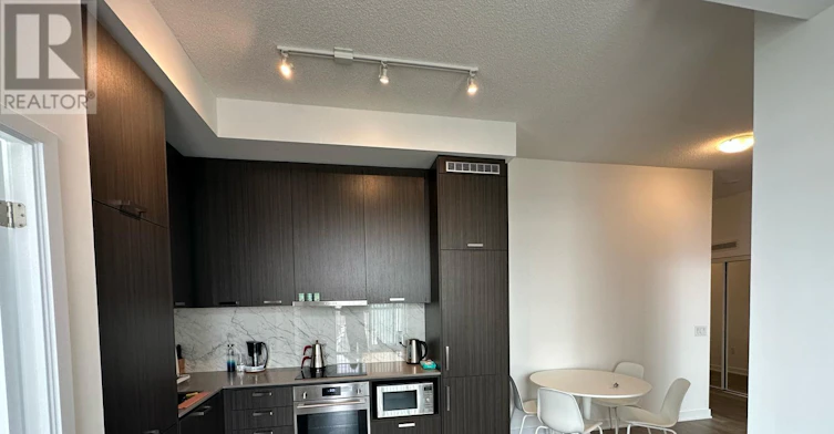 512-10 Honeycrisp Crescent, Vaughan, ON, L4K 0M7 - 26
