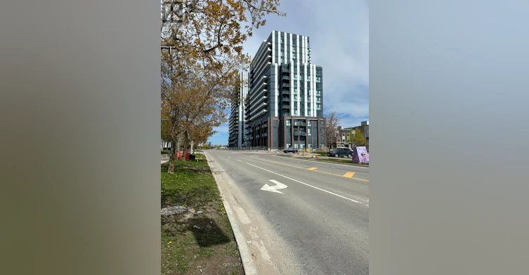 512-10 Honeycrisp Crescent, Vaughan, ON, L4K 0M7 - 41