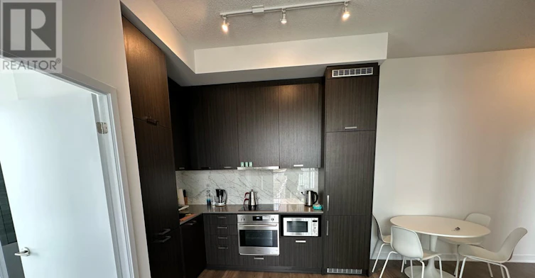 512-10 Honeycrisp Crescent, Vaughan, ON, L4K 0M7 - 25