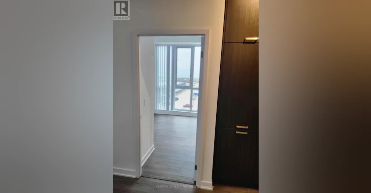 512-10 Honeycrisp Crescent, Vaughan, ON, L4K 0M7 - 10