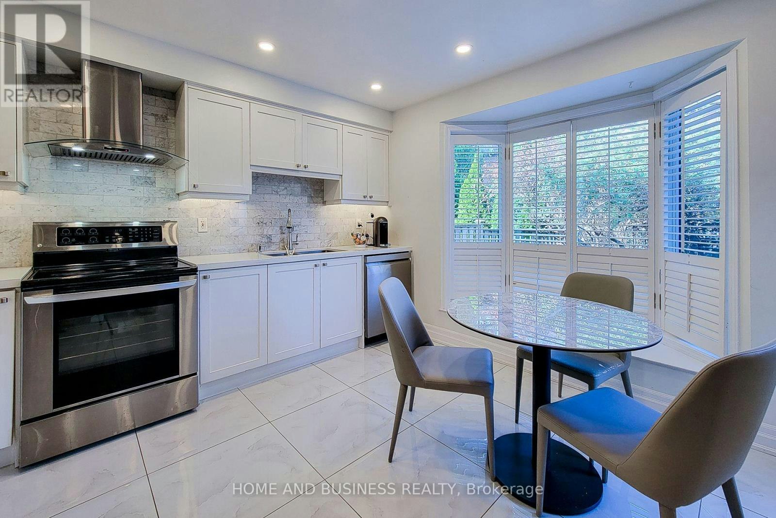 2374 Baintree Crescent, Oakville, ON, L6M 4X1 - 10