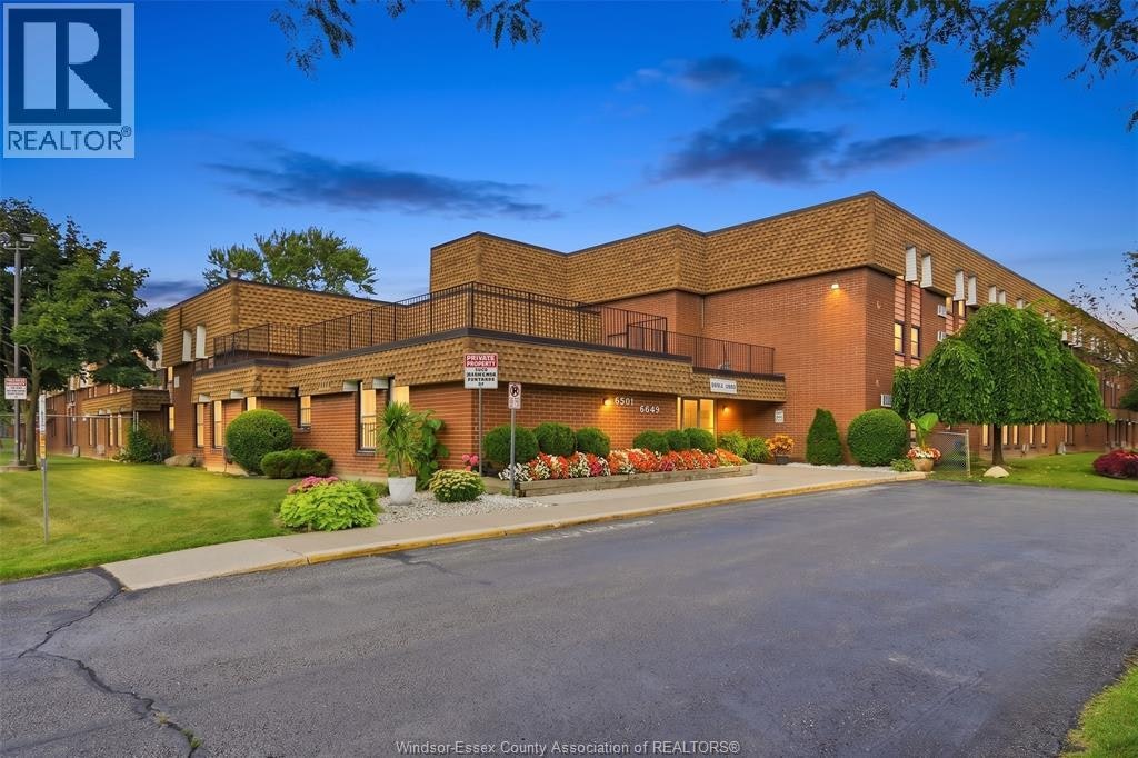 387-6635 Thornberry Crescent, Windsor, ON, N8T 3A6