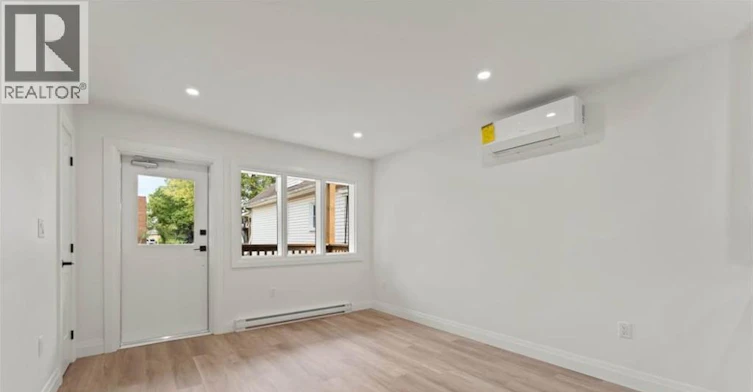 UPPER-1287 Aubin Road, Windsor, ON, N8Y 4E4 - 3