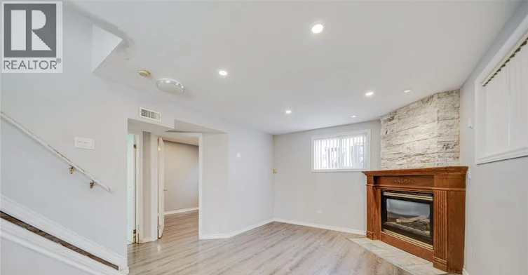 1465 Foster Avenue, Windsor, ON, N8W 5P8 - 13