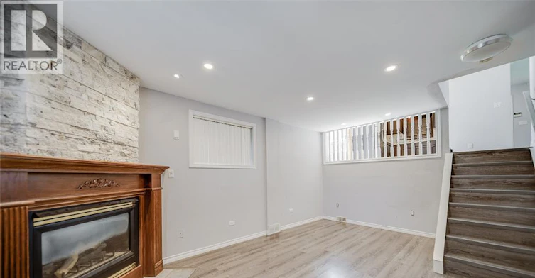 1465 Foster Avenue, Windsor, ON, N8W 5P8 - 14