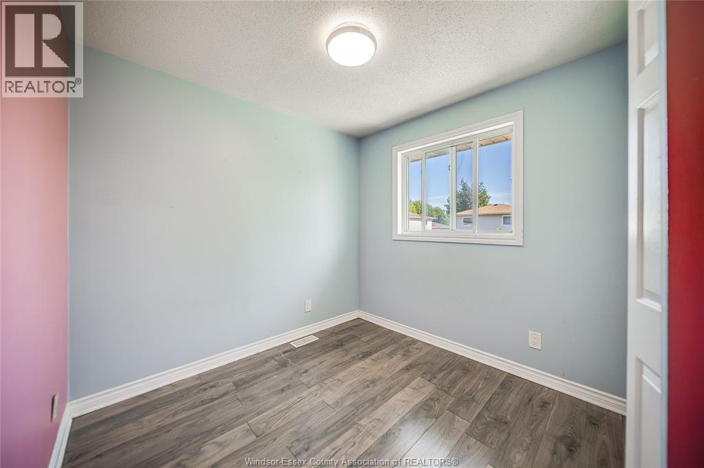 1465 Foster Avenue, Windsor, ON, N8W 5P8 - 12
