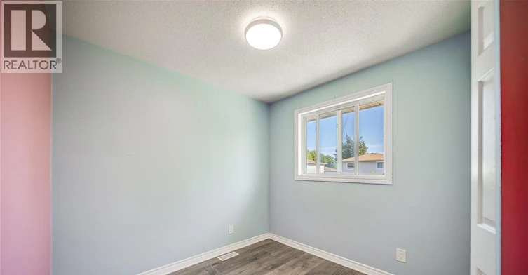 1465 Foster Avenue, Windsor, ON, N8W 5P8 - 12