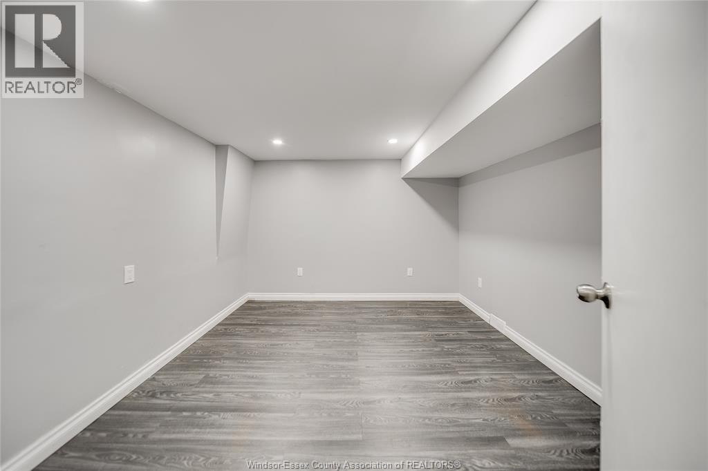 1465 Foster Avenue, Windsor, ON, N8W 5P8 - 17