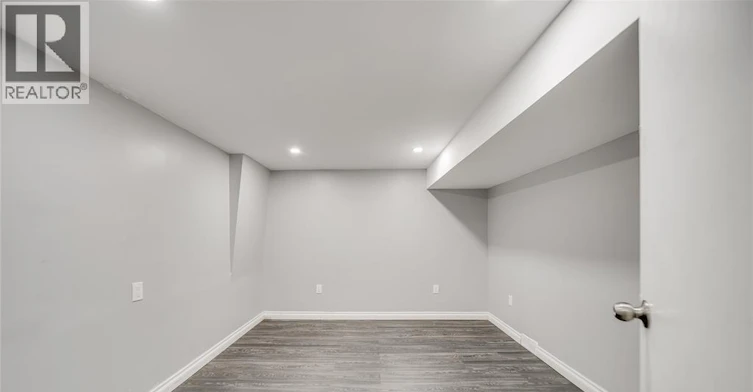 1465 Foster Avenue, Windsor, ON, N8W 5P8 - 17