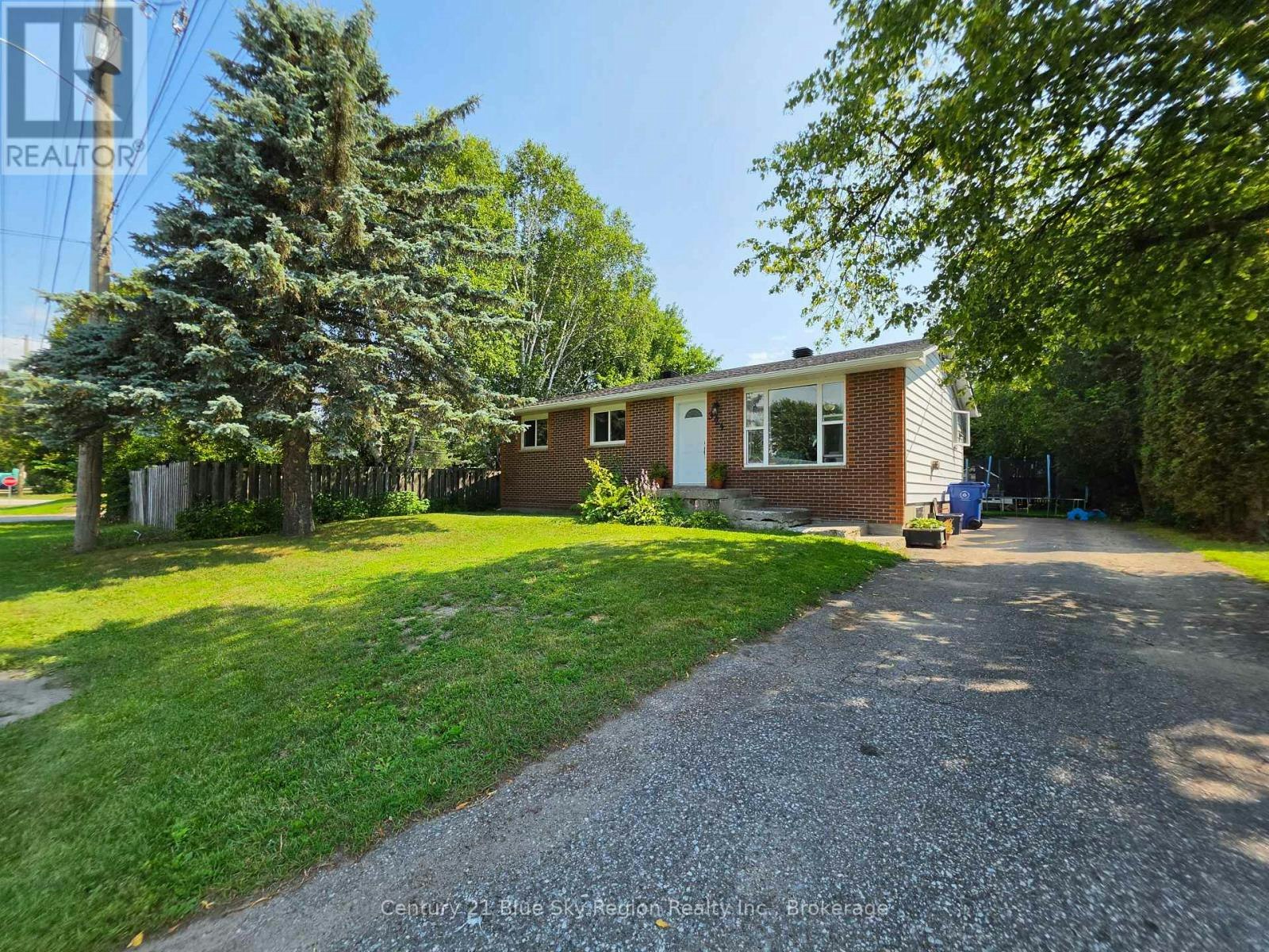 324 King Street, West Nipissing, ON, P2B 3A9