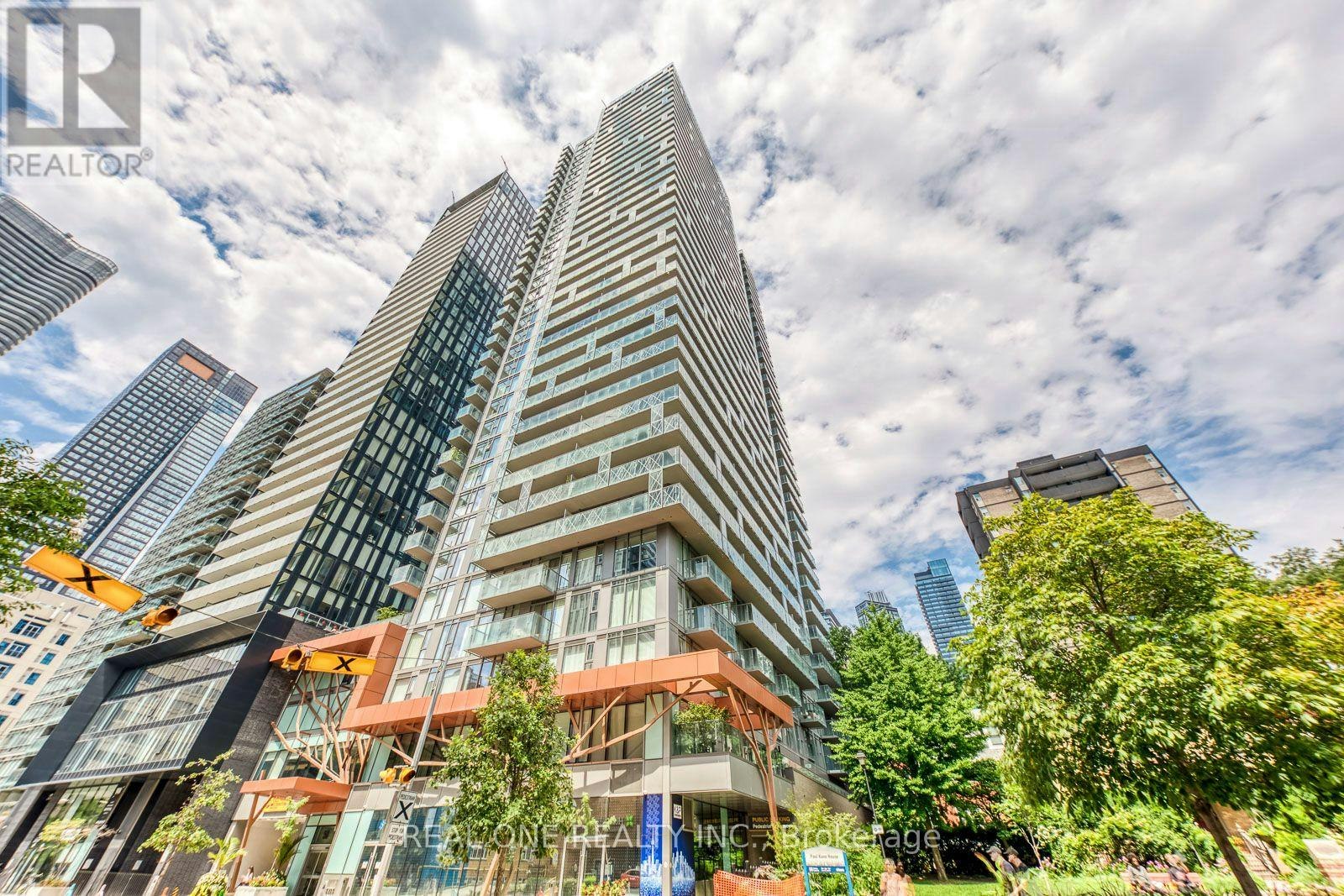 3706-50 Wellesley Street E, Toronto, ON, M4Y 0C8