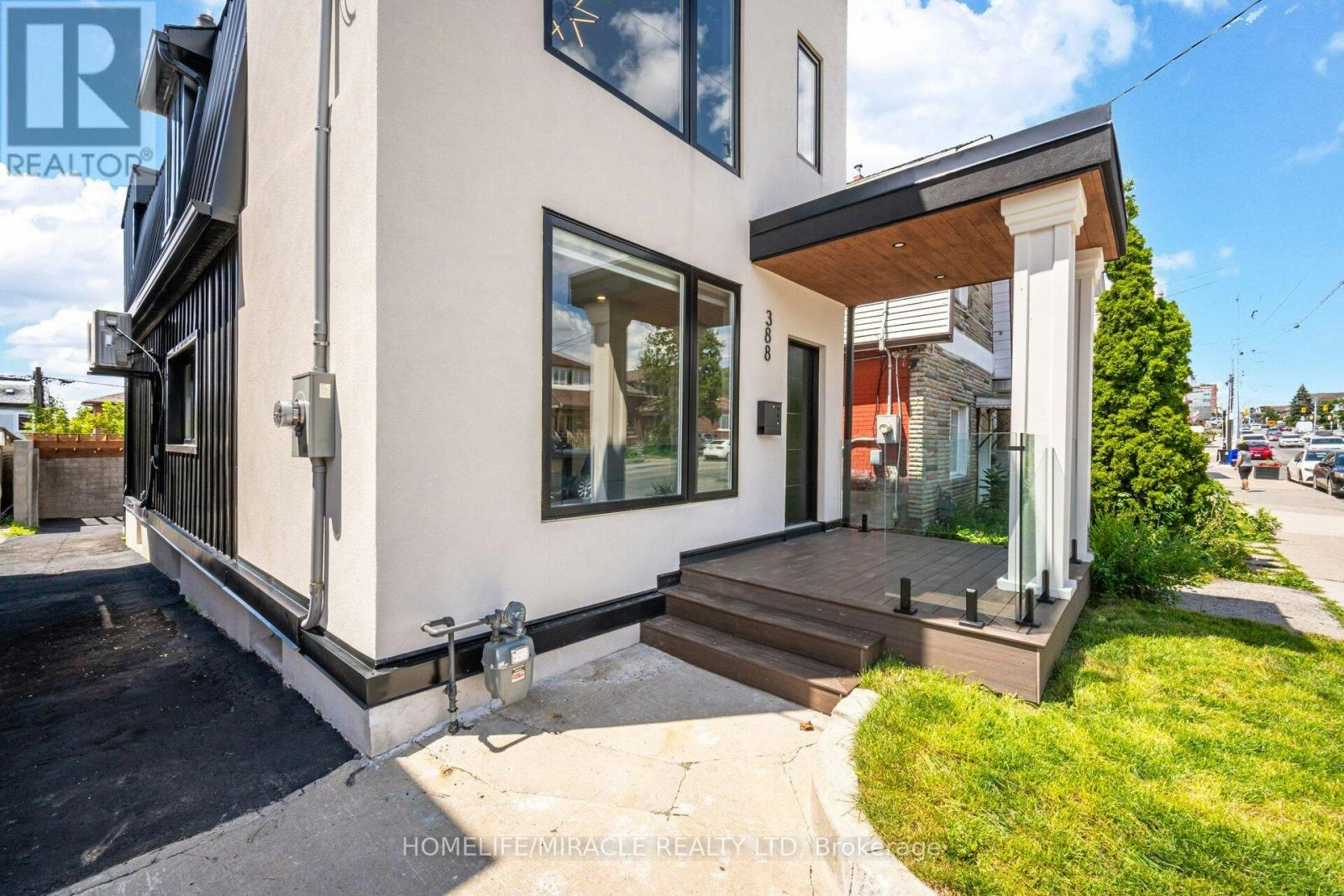 388 Oakwood Avenue, Toronto, ON, M6E 2W3