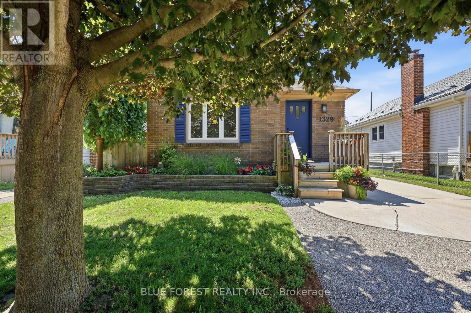 1329 Brydges Street, London, ON, N5W 2C5