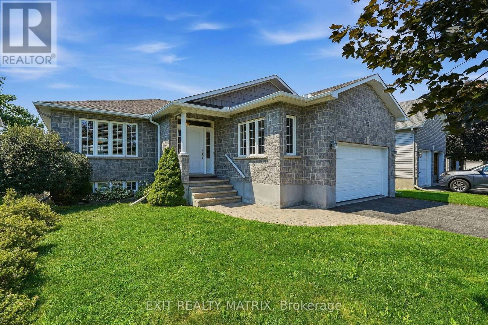 28 Station Trail Street, Russell, ON, K4R 0A3