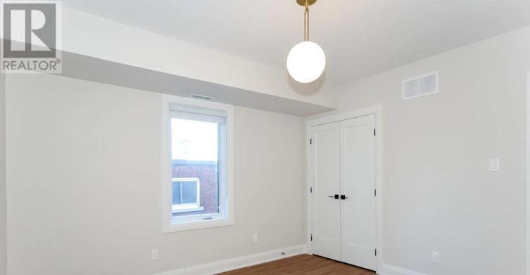 4-35 Monk Street, Ottawa, ON, K1S 3Y7 - 10