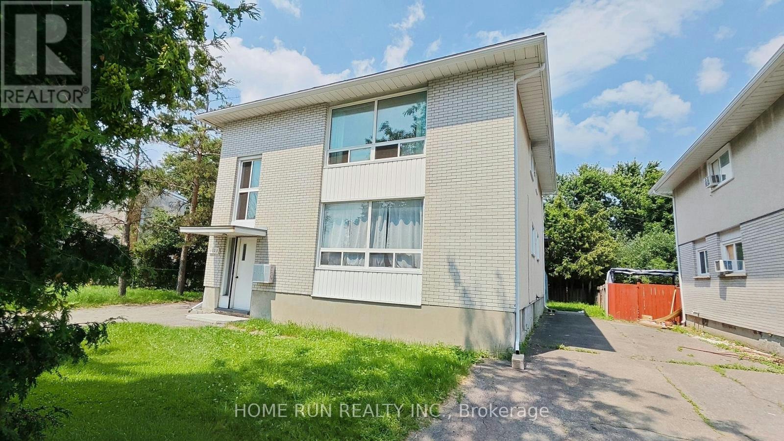 1023 Meadowlands Drive, Ottawa, ON, K2C 0K5