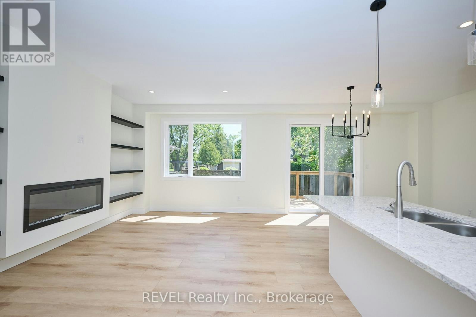 UPPER UNIT-4650 Belfast Avenue, Niagara Falls, ON, L2E 4G3 - 4