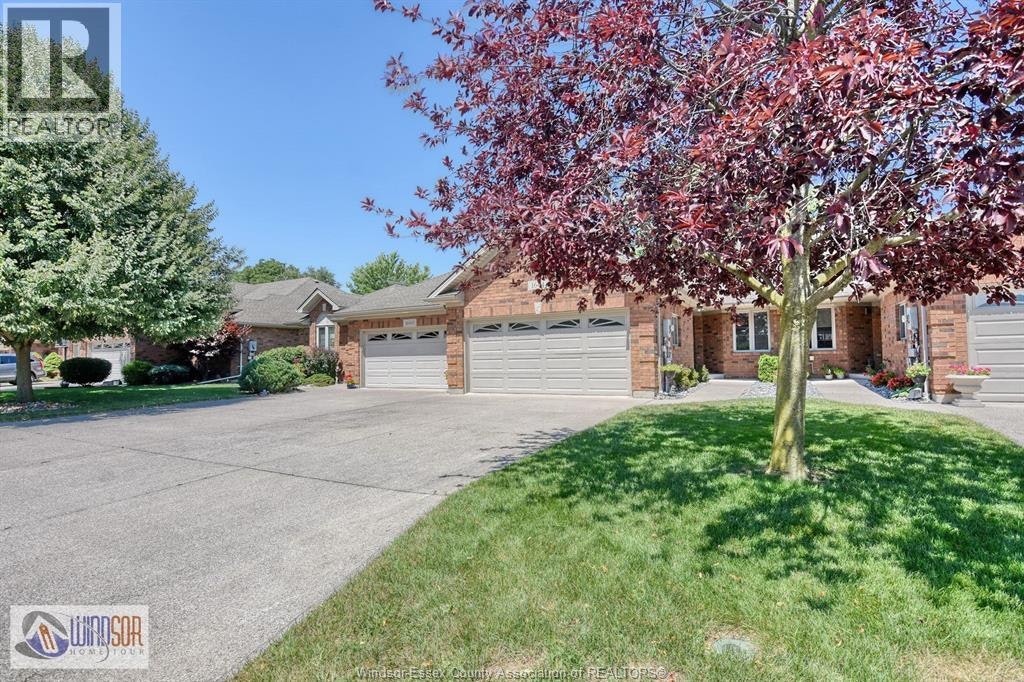 1664 Naples, Lasalle, ON, N9J 3Y9