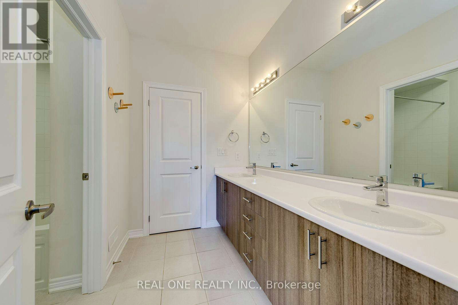 140 Zachary Crescent, Oakville, ON, L6H 0W1 - 38