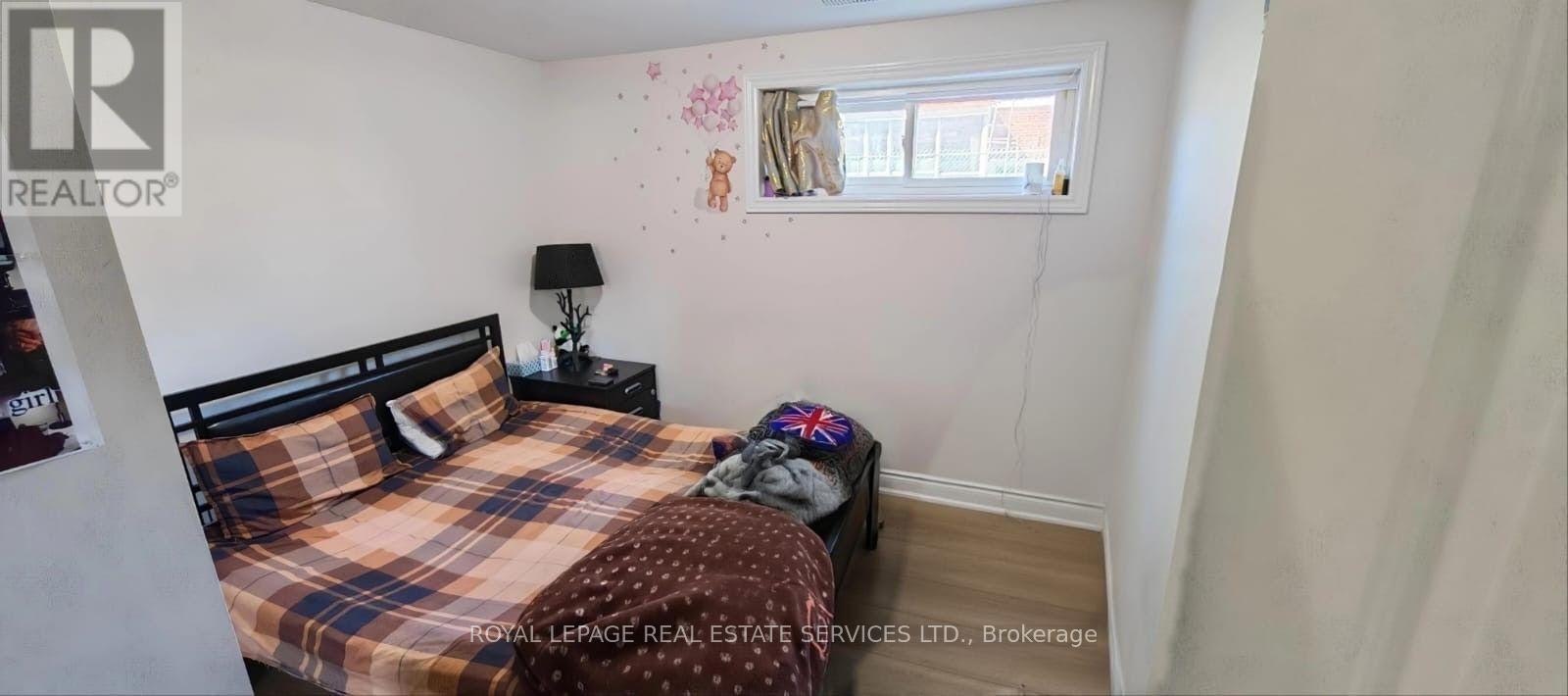 BASEMENT-4264 Brandon Gate Drive, Mississauga, ON, L4T 3K4 - 8