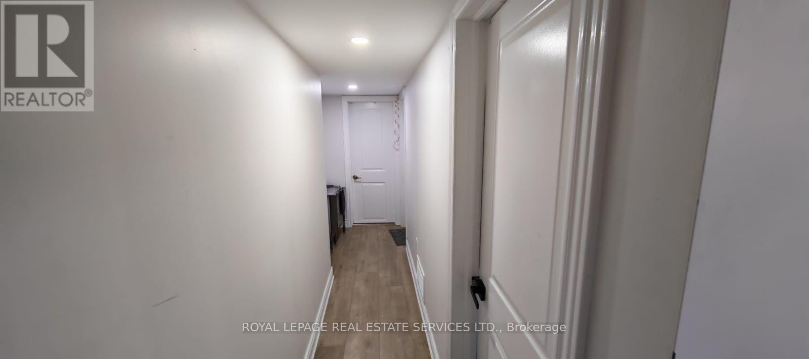 BASEMENT-4264 Brandon Gate Drive, Mississauga, ON, L4T 3K4 - 5