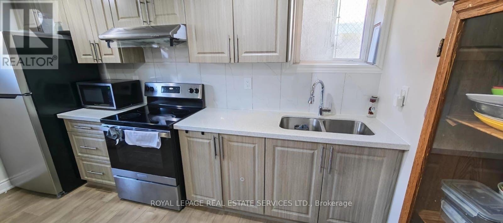 BASEMENT-4264 Brandon Gate Drive, Mississauga, ON, L4T 3K4 - 7