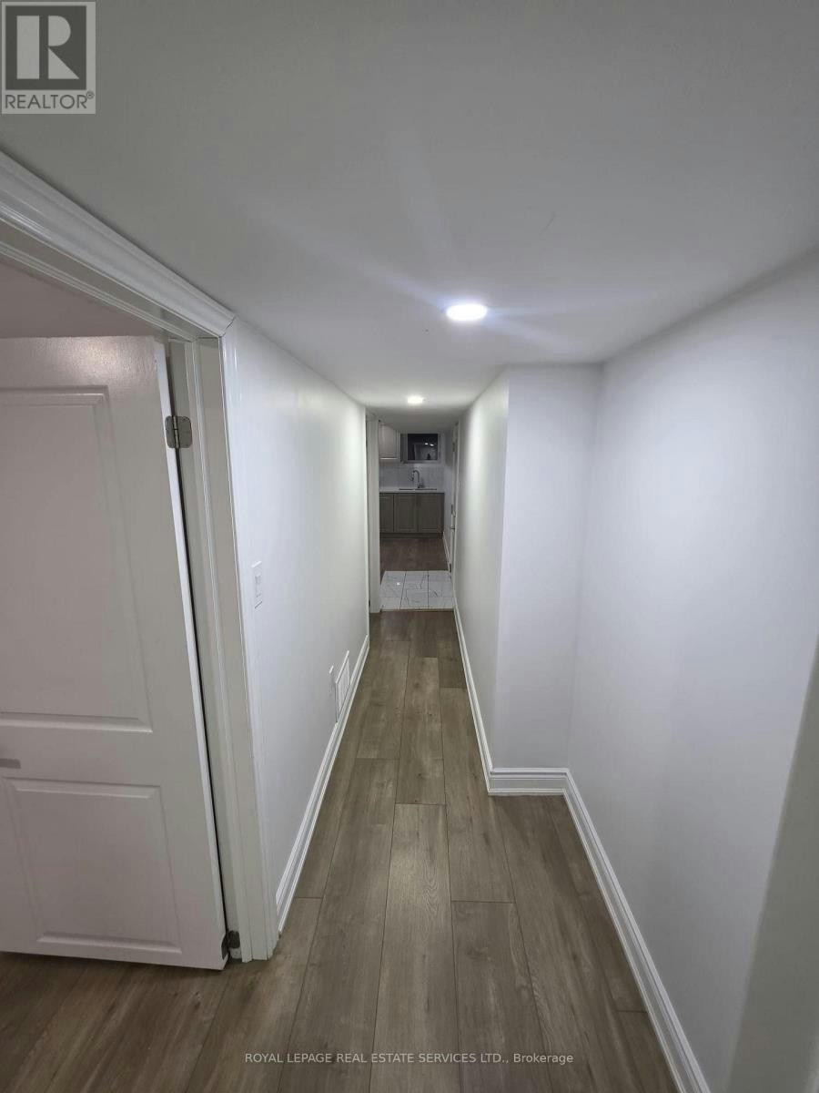 BASEMENT-4264 Brandon Gate Drive, Mississauga, ON, L4T 3K4 - 4