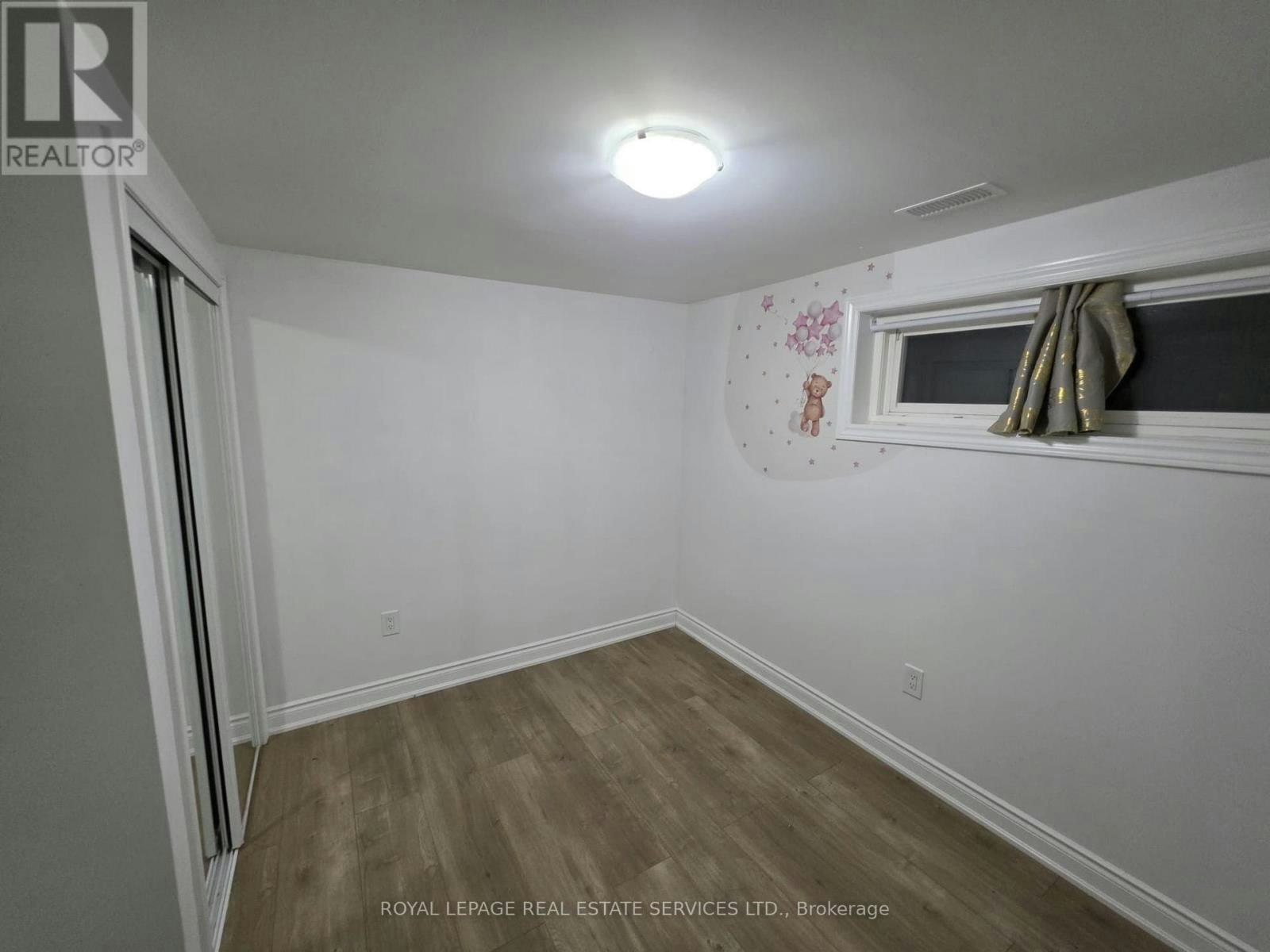 BASEMENT-4264 Brandon Gate Drive, Mississauga, ON, L4T 3K4 - 9