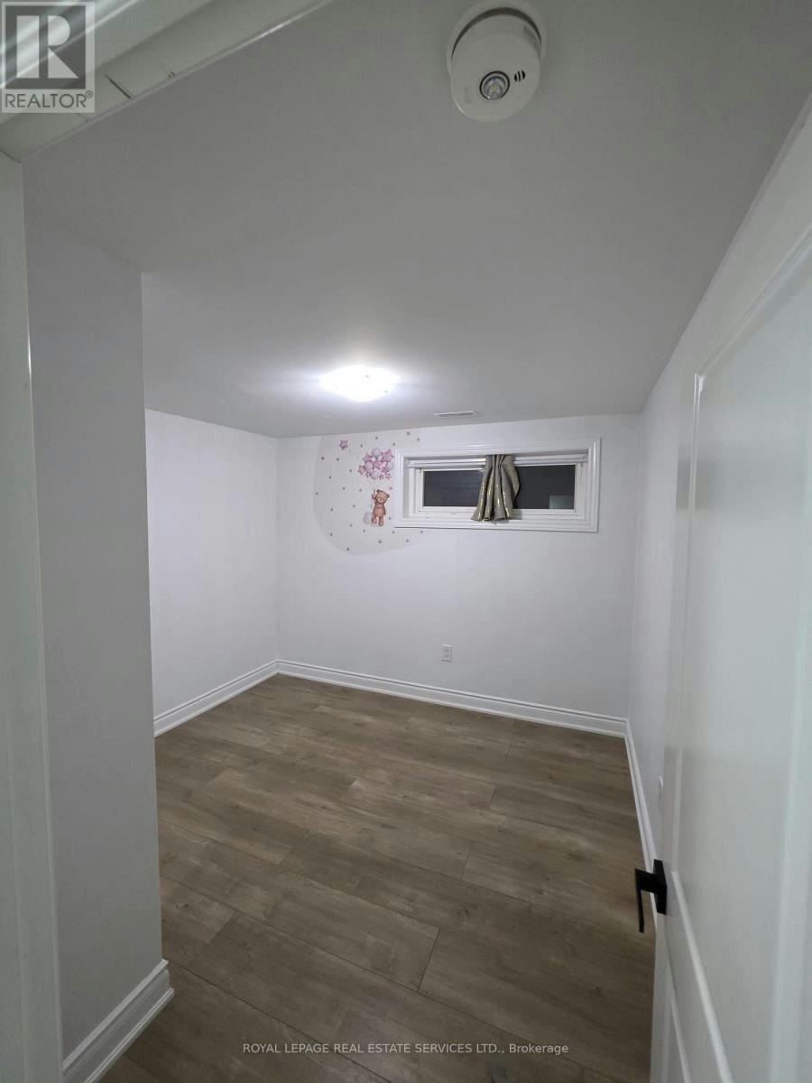 BASEMENT-4264 Brandon Gate Drive, Mississauga, ON, L4T 3K4 - 8