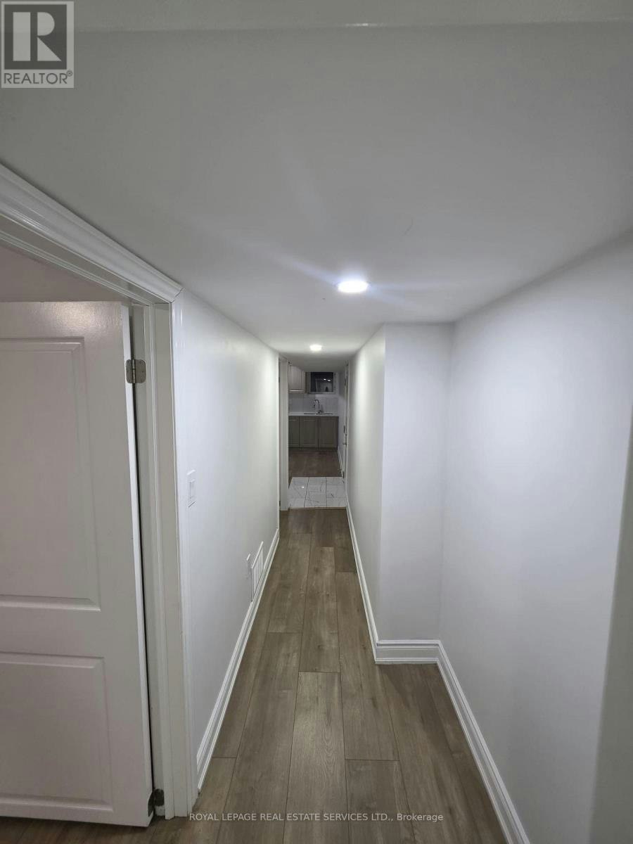 BASEMENT-4264 Brandon Gate Drive, Mississauga, ON, L4T 3K4 - 5