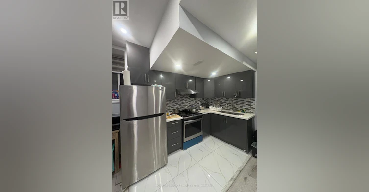 8 Midmorning Road, Brampton, ON, L6X 5P7 - 2