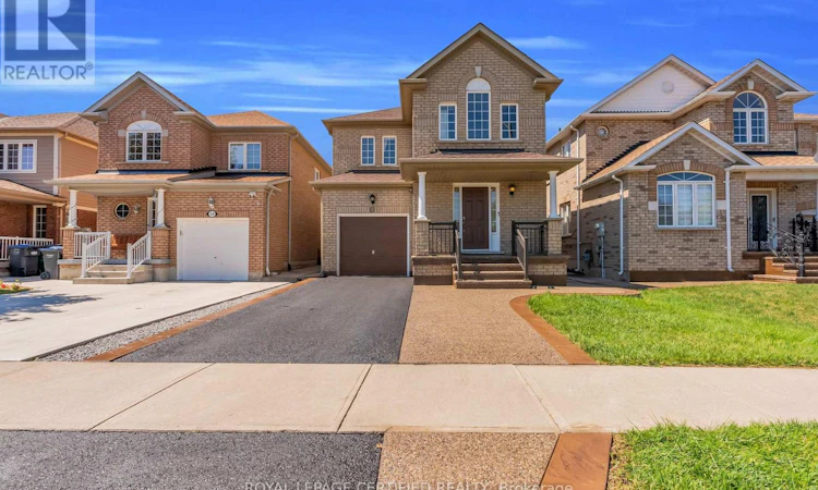13 Heartleaf Crescent
