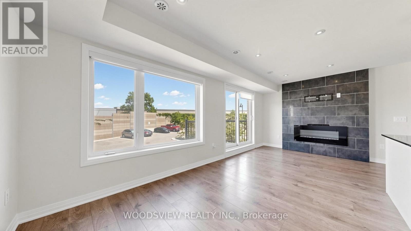 9-185 William Duncan Road, Toronto, ON, M3K 0B7 - 6
